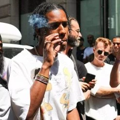 Streetgarm Beavis & Butthead Knowledge Is Stupid T-Shirt NEW 11 Streetgarm Beavis & Butthead Knowledge Is Stupid T-Shirt NEW