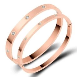 Streetgarm Diamond Love Bracelet