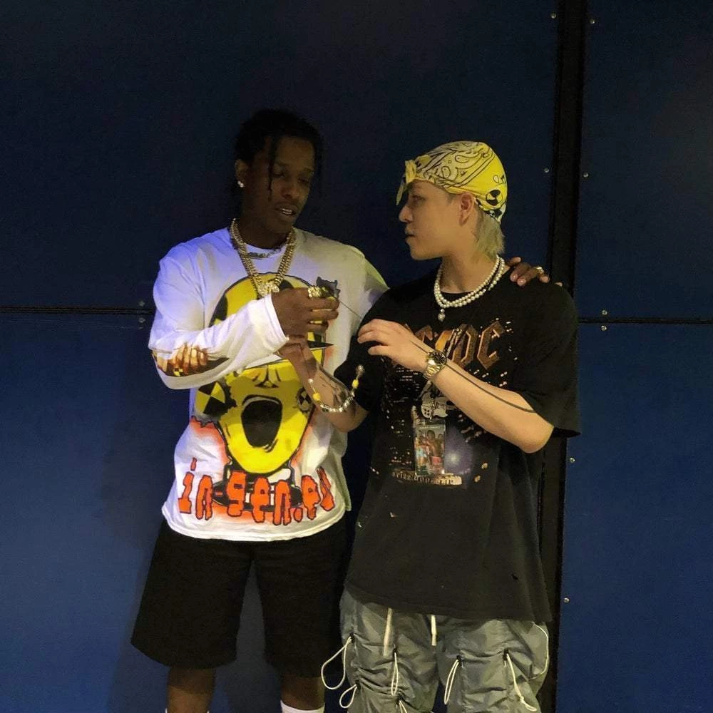 Streetgarm EVAE+ SMILEY PEARL Necklace NEW 6 Streetgarm EVAE+ SMILEY PEARL Necklace NEW